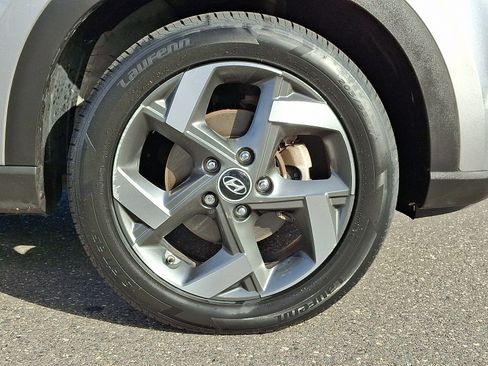 Used 2023 Hyundai Venue SEL image 8