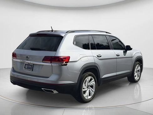 Certified 2023 Volkswagen Atlas SE image 8