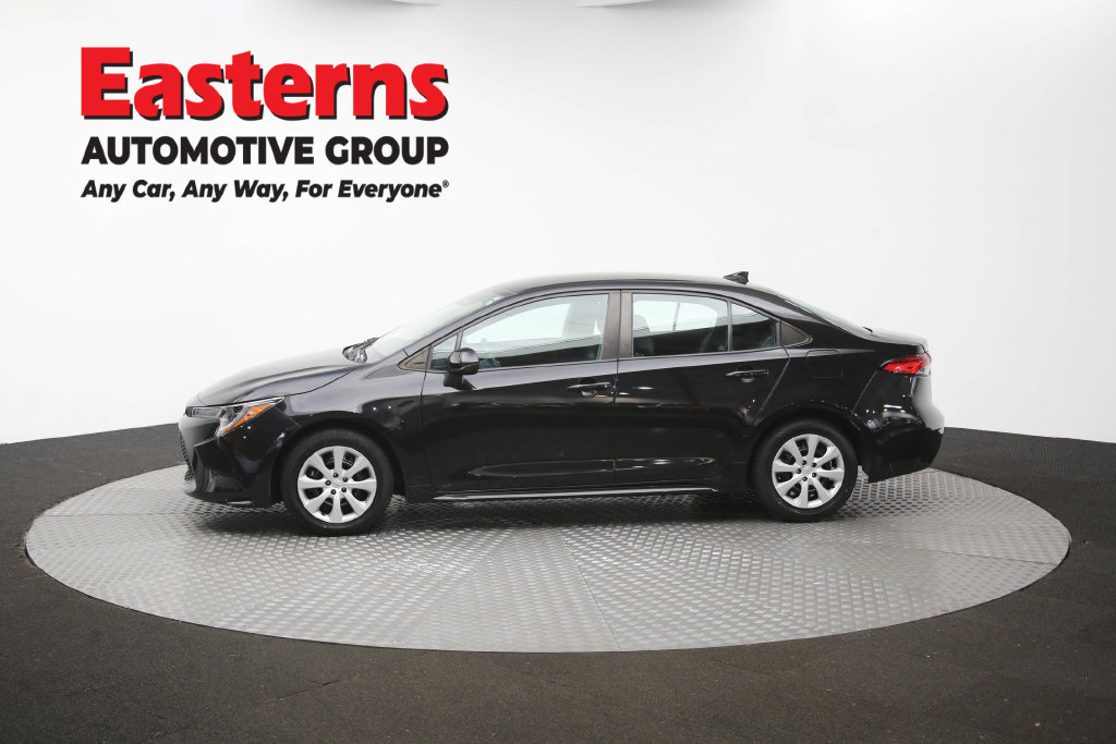 Used 2021 Toyota Corolla LE w/ Carpet Mat Package (TMS) FWD image 62
