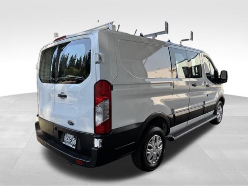 Used 2019 Ford Transit 250 130 Low Roof w/ Exterior Upgrade Package RWD image 6