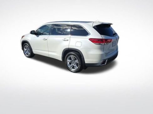 Used 2019 Toyota Highlander Limited image 5