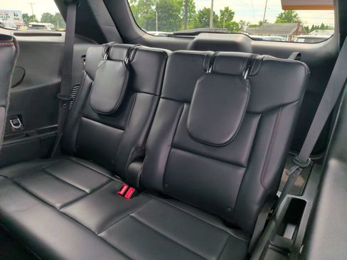 Certified 2025 Ford Explorer ST-Line w/ ST-Line Street Pack AWD/4WD image 18