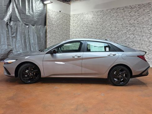 New 2026 Hyundai Elantra SEL Sport image 5