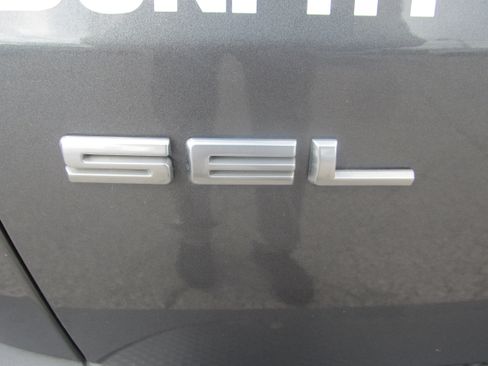 Used 2022 Ford Escape SEL image 19