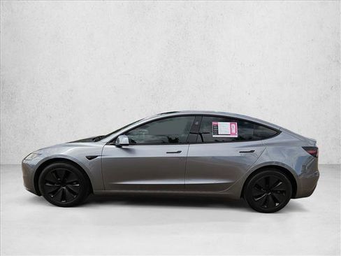 Used 2025 Tesla Model 3 Long Range AWD/4WD image 9