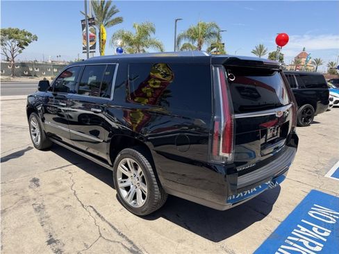 Used 2019 Cadillac Escalade ESV Premium Luxury AWD/4WD image 13