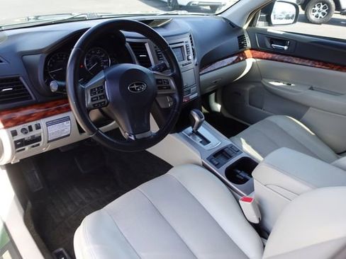 Used 2012 Subaru Outback 3.6R Limited image 11