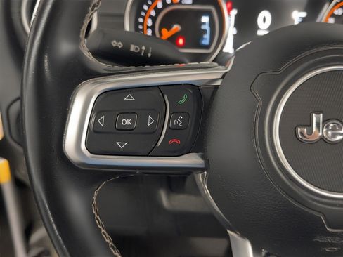 Used 2020 Jeep Gladiator Overland image 21