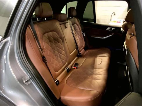 Used 2024 BMW X5 xDrive40i w/ Premium Package image 20