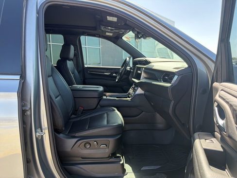 Used 2023 GMC Yukon Denali AWD/4WD image 30