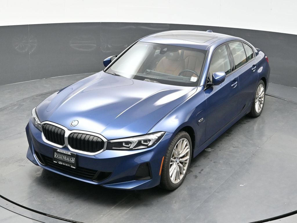 Used 2023 BMW 330e xDrive w/ Premium Package AWD/4WD image 35