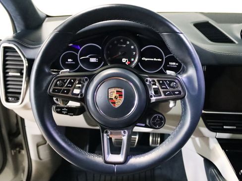 Used 2020 Porsche Cayenne Turbo AWD/4WD image 51