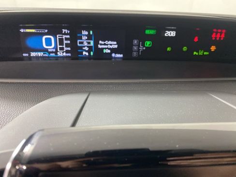 Used 2020 Toyota Prius Prime Limited FWD image 16