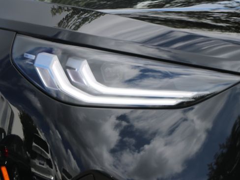 Used 2025 BMW X3 xDrive30i w/ Premium Package AWD/4WD image 5