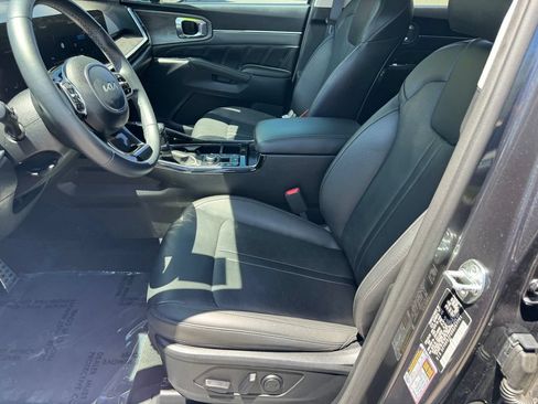 Used 2024 Kia Sorento SX AWD/4WD image 17