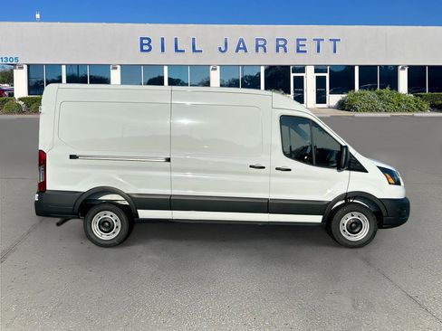 New 2026 Ford Transit 250 148 Medium Roof w/ Load Area Protection Package RWD image 3