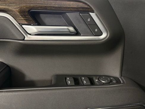 Used 2025 GMC Sierra 1500 Elevation w/ Preferred Package image 16