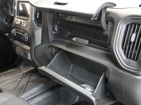 Used 2025 Chevrolet Silverado 1500 Custom image 29