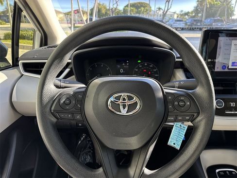 Used 2024 Toyota Corolla LE image 49