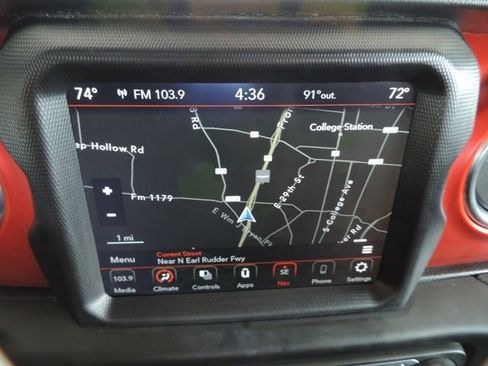 Used 2020 Jeep Gladiator Rubicon AWD/4WD image 27