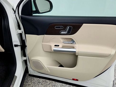 Used 2026 Mercedes-Benz GLA 250 4MATIC image 25