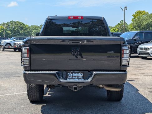 Used 2017 RAM 1500 Express w/ Black Ram 1500 Express Group AWD/4WD image 8