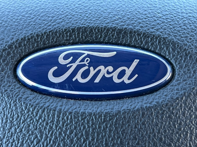 Used 2017 Ford Escape SE AWD/4WD image 39