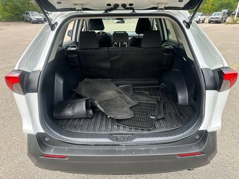 Used 2024 Toyota RAV4 LE AWD/4WD image 13