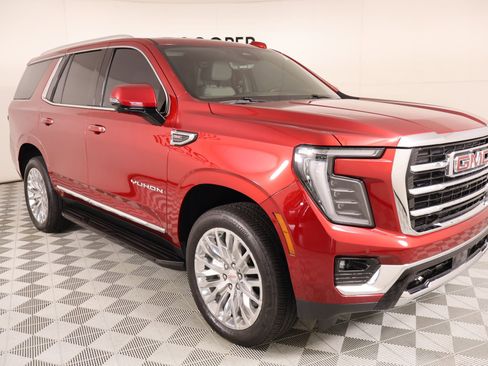 Used 2025 GMC Yukon Elevation w/ Elevation Premium Package AWD/4WD image 1