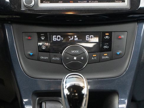 Used 2019 Nissan Sentra SR FWD image 30
