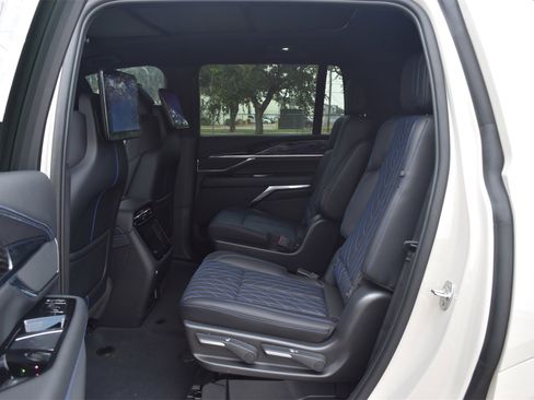 New 2026 Cadillac Escalade IQL Sport 1 image 20