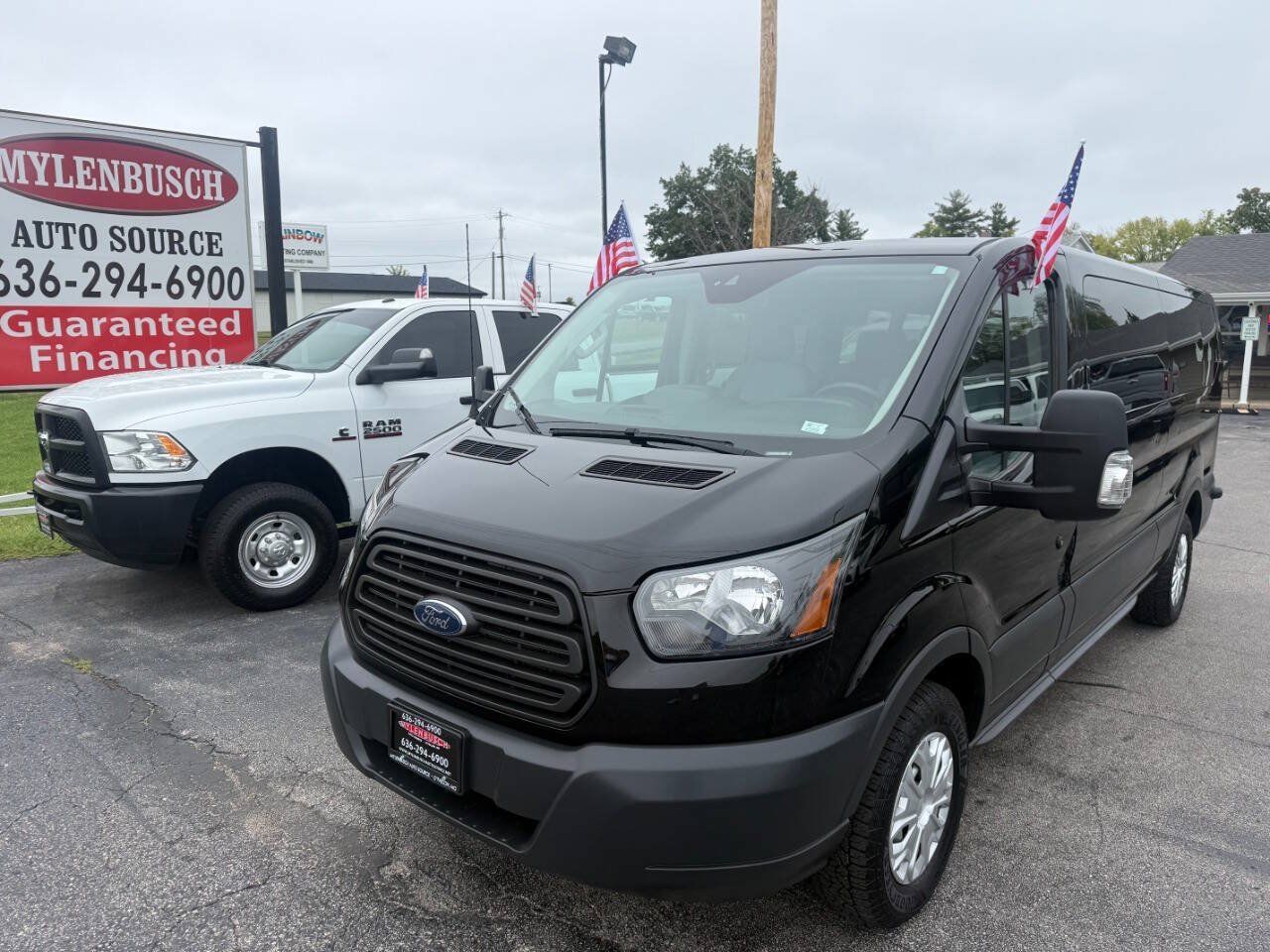 Used 2018 Ford Transit 350 XL RWD image 2