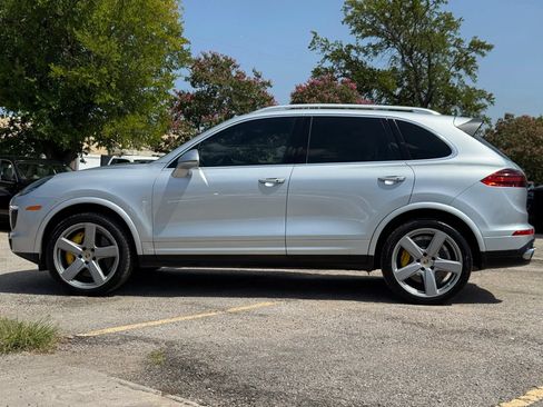 Used 2016 Porsche Cayenne S AWD/4WD image 3