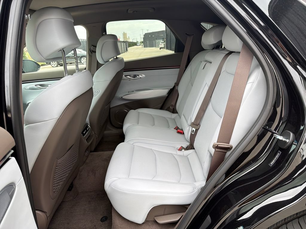 Certified 2026 Genesis GV70 2.5T Advanced AWD/4WD image 12