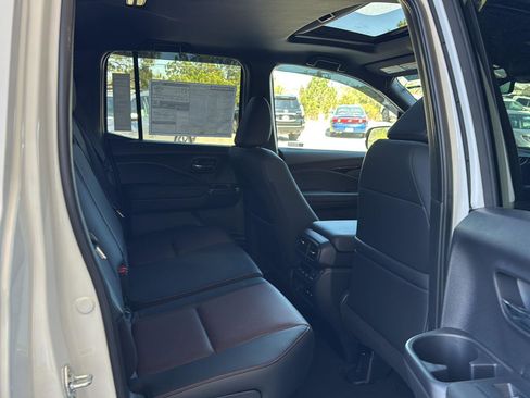 New 2026 Honda Ridgeline Black Edition image 12