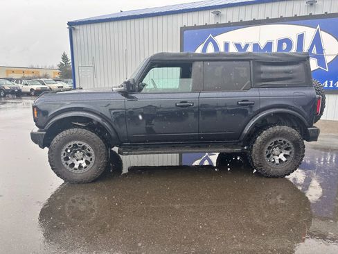 Used 2021 Ford Bronco Outer Banks image 2
