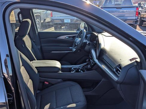 New 2026 Chevrolet Traverse LT image 6