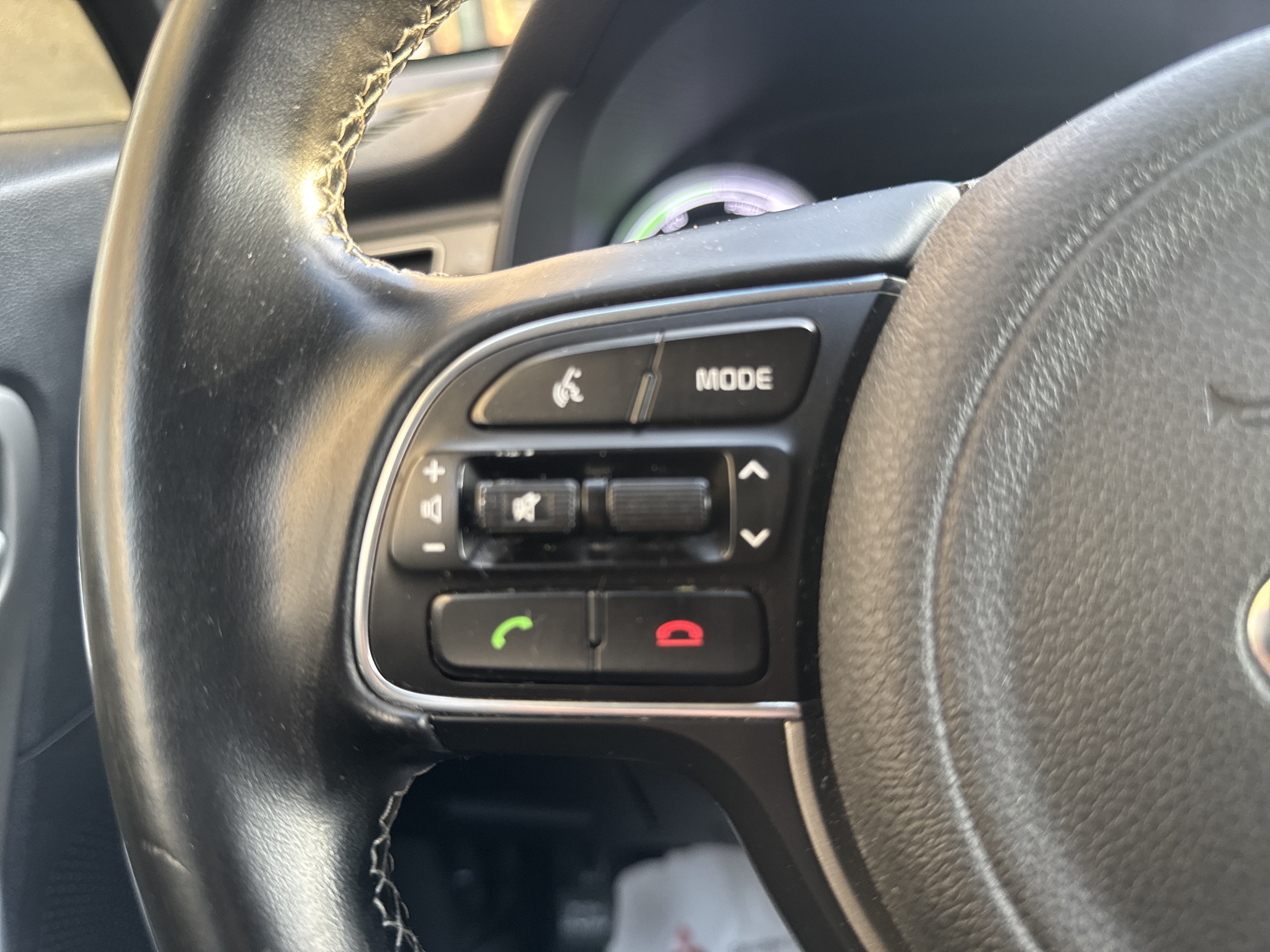 Used 2019 Kia Niro LX FWD image 14