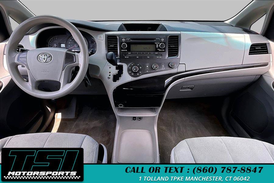 Used 2013 Toyota Sienna L FWD image 15