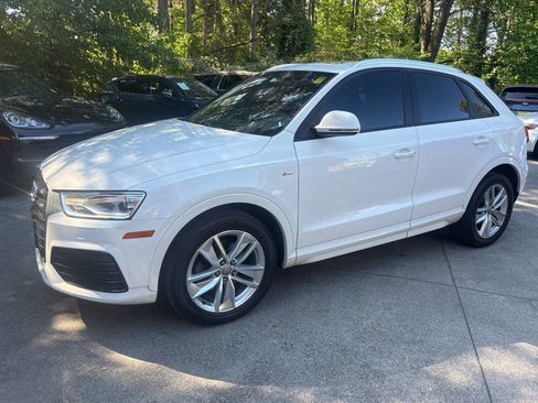 Used 2018 Audi Q3 2.0T Premium image 2