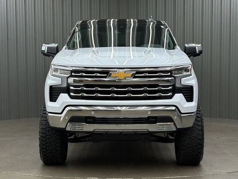 Used 2026 Chevrolet Silverado 1500 LTZ AWD/4WD image 8