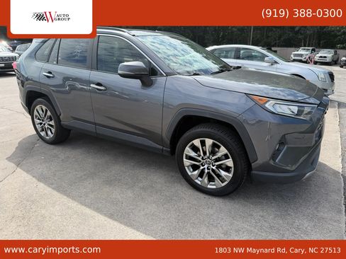 Used 2019 Toyota RAV4 Limited w/ Advanced Technology Package FWD image 2
