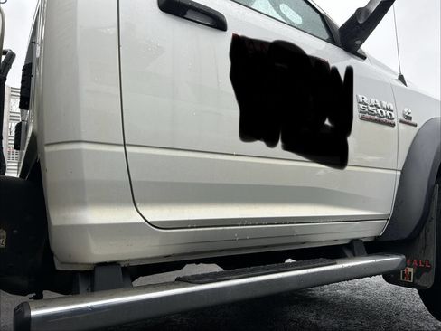 Used 2018 RAM 5500 Tradesman w/ Power Accessory Group image 7