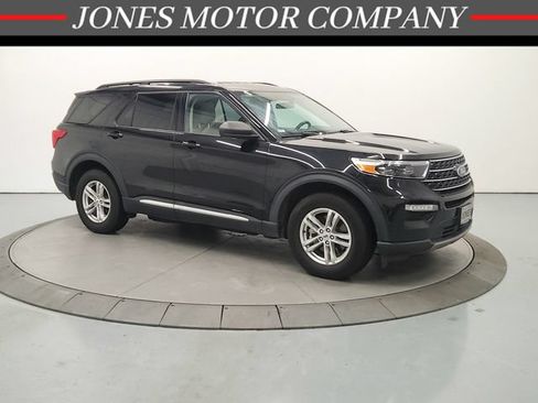 Used 2023 Ford Explorer XLT w/ Equipment Group 202A AWD/4WD image 1
