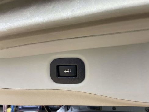 Used 2016 Nissan Rogue SL w/ SL Premium Package image 11