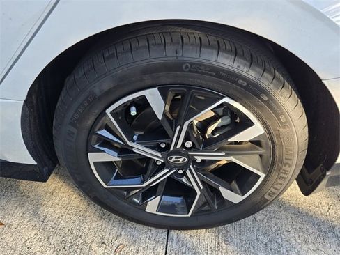 Certified 2024 Hyundai Sonata SEL image 10