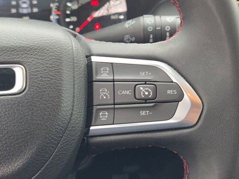 Used 2024 Jeep Compass Trailhawk image 32