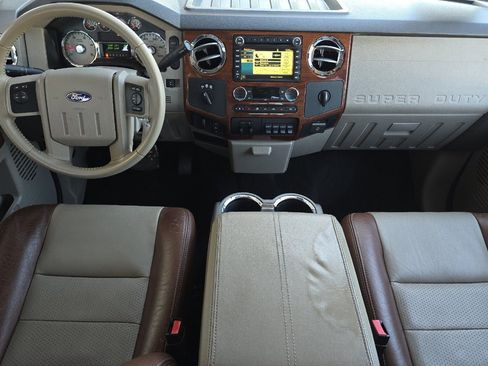 Used 2010 Ford F250 Cabela's AWD/4WD image 13