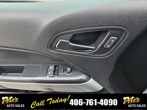 Used 2021 Chevrolet Colorado LT w/ Fleet Safety Package image 17