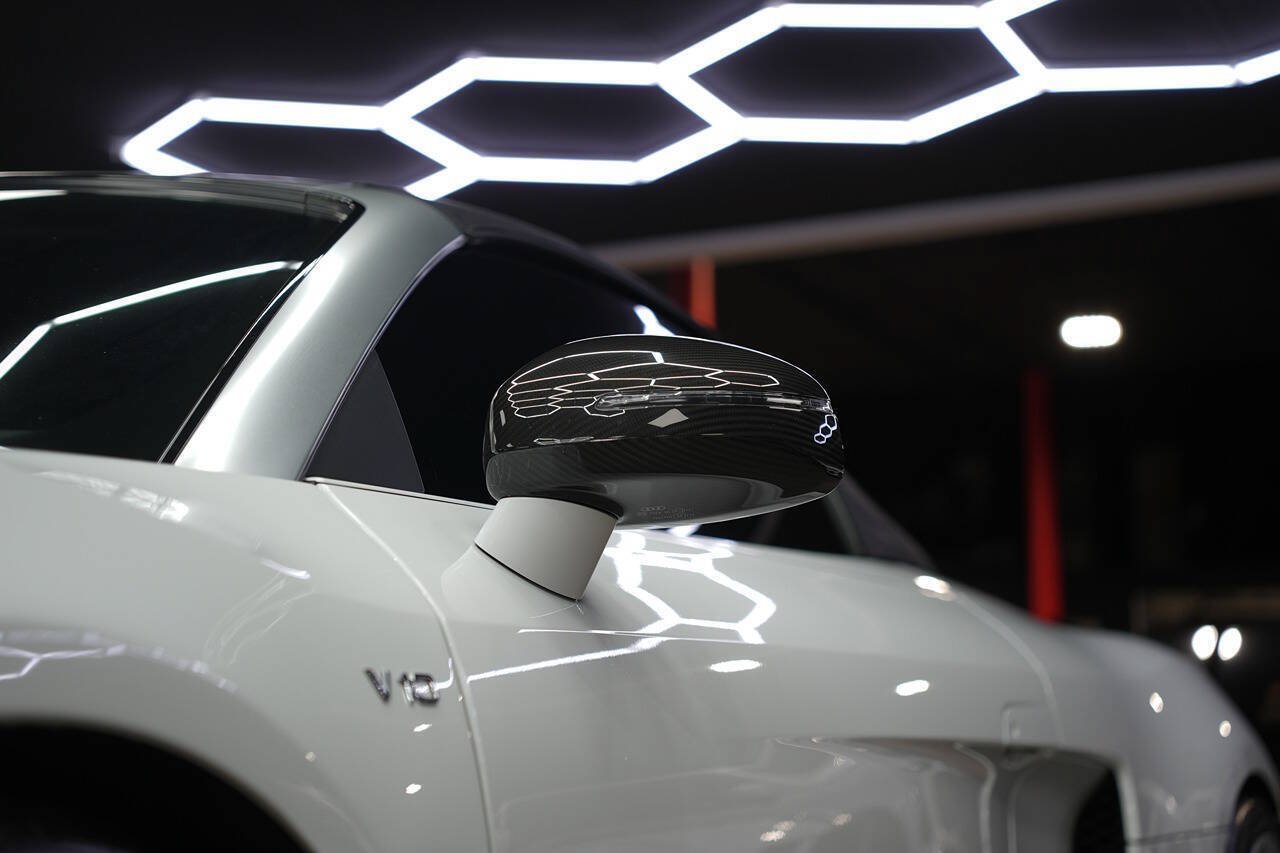 Used 2011 Audi R8 V10 AWD/4WD image 18